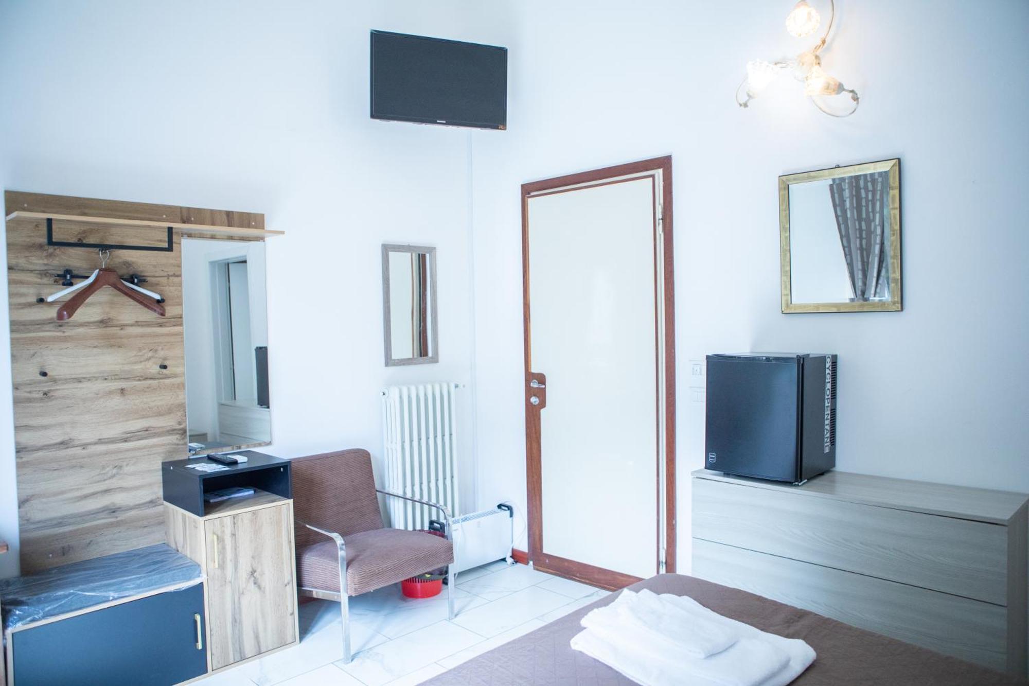 Villa Giove Rooms Prato  Exterior foto
